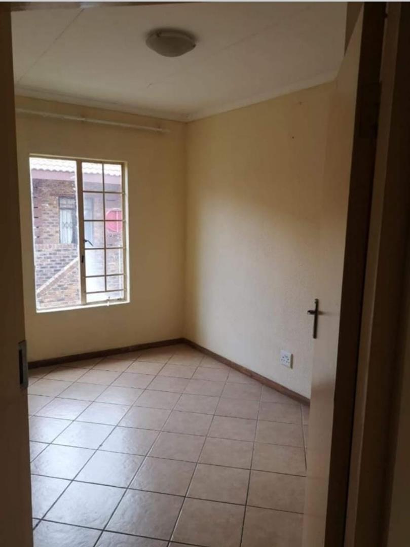 3 Bedroom Property for Sale in Olievenhoutbosch Gauteng