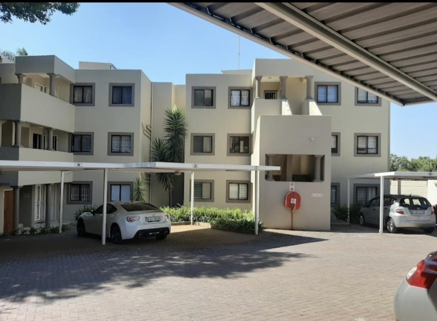 To Let 2 Bedroom Property for Rent in Sandhurst Gauteng