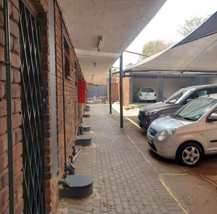 1 Bedroom Property for Sale in Windsor West Gauteng