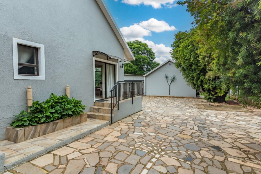 15 Bedroom Property for Sale in Helderblom A H Gauteng