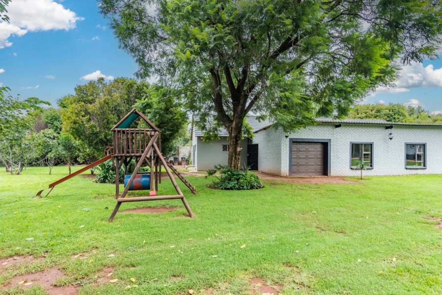 15 Bedroom Property for Sale in Helderblom A H Gauteng