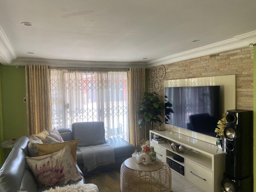 3 Bedroom Property for Sale in Naturena Gauteng