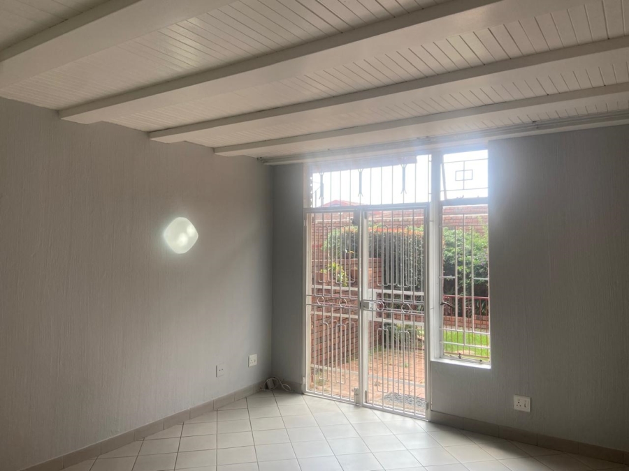 2 Bedroom Property for Sale in The Hill Gauteng