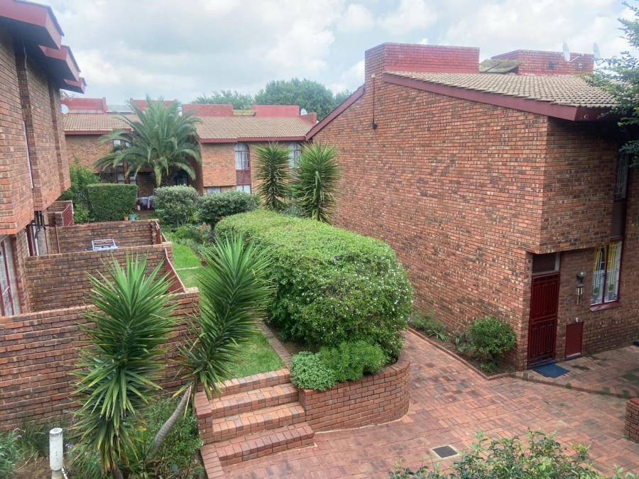 2 Bedroom Property for Sale in The Hill Gauteng