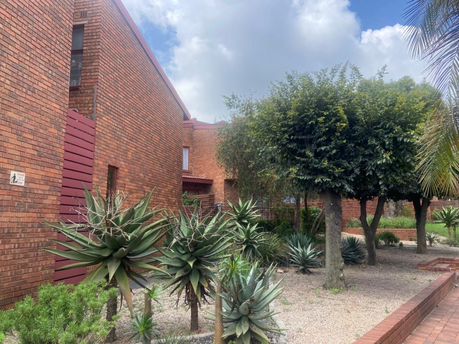 2 Bedroom Property for Sale in The Hill Gauteng