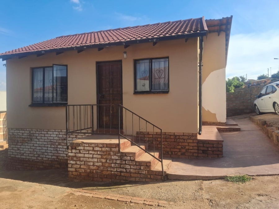 2 Bedroom Property for Sale in Atteridgeville Gauteng