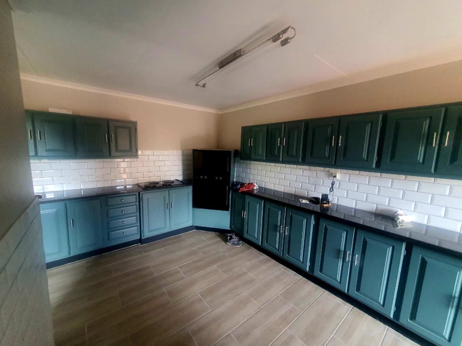 To Let 3 Bedroom Property for Rent in Zwartkop Gauteng