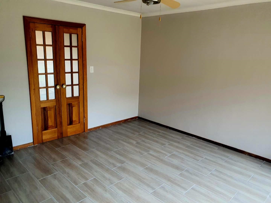 To Let 3 Bedroom Property for Rent in Zwartkop Gauteng