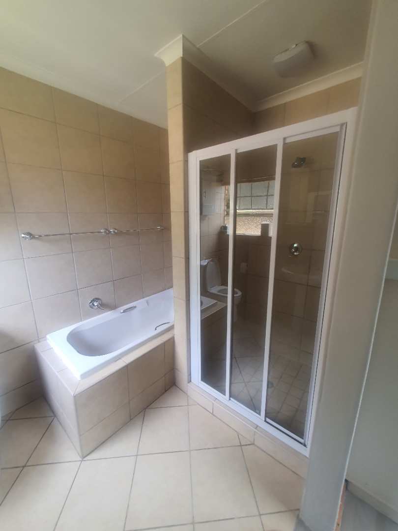 To Let 3 Bedroom Property for Rent in Zwartkop Gauteng