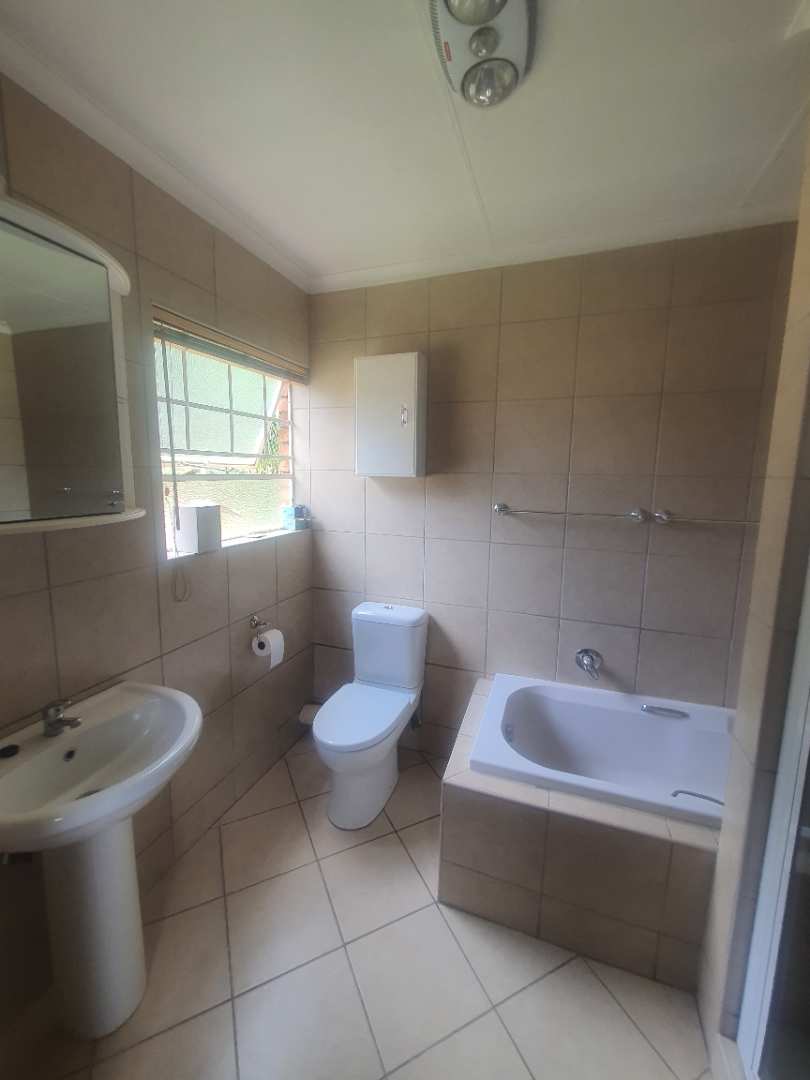 To Let 3 Bedroom Property for Rent in Zwartkop Gauteng