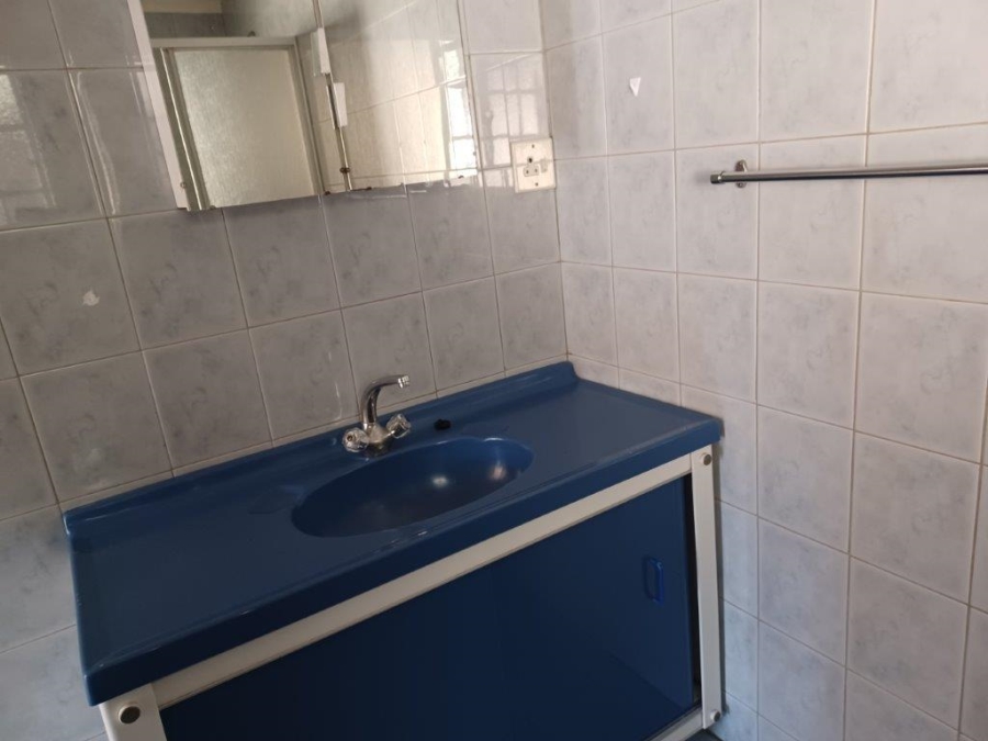 To Let 2 Bedroom Property for Rent in Union Gauteng