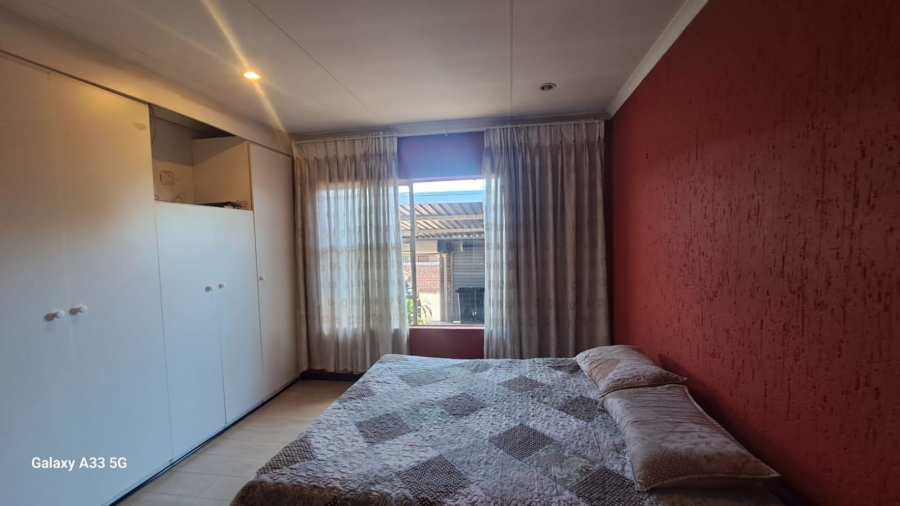 To Let 3 Bedroom Property for Rent in Buccleuch Gauteng