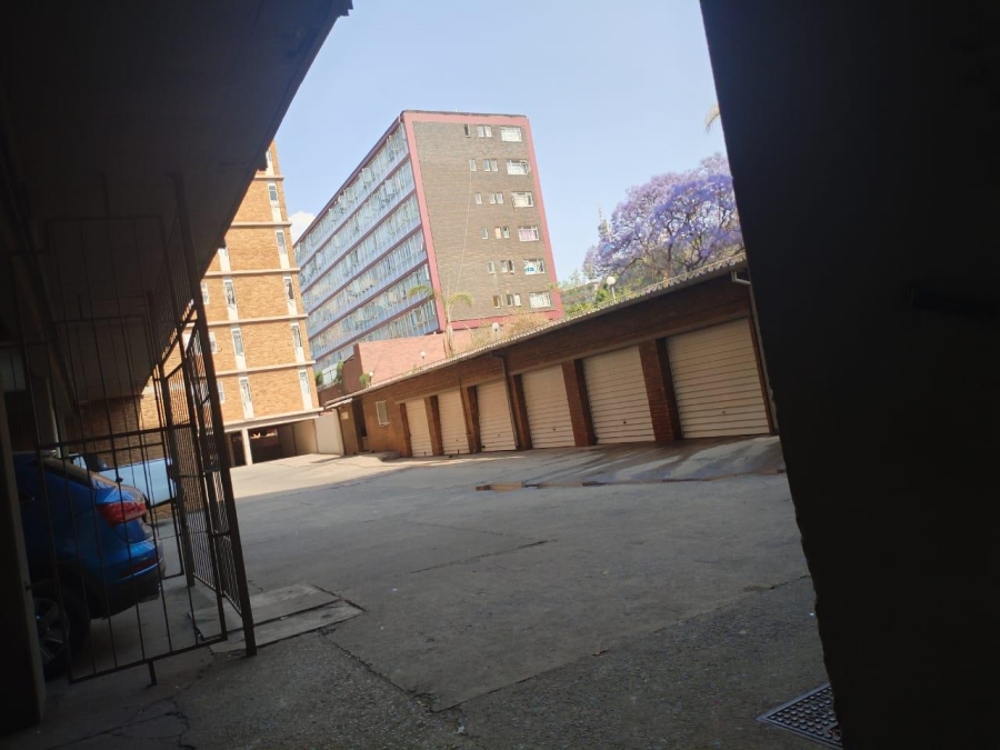 2 Bedroom Property for Sale in Sunnyside Gauteng