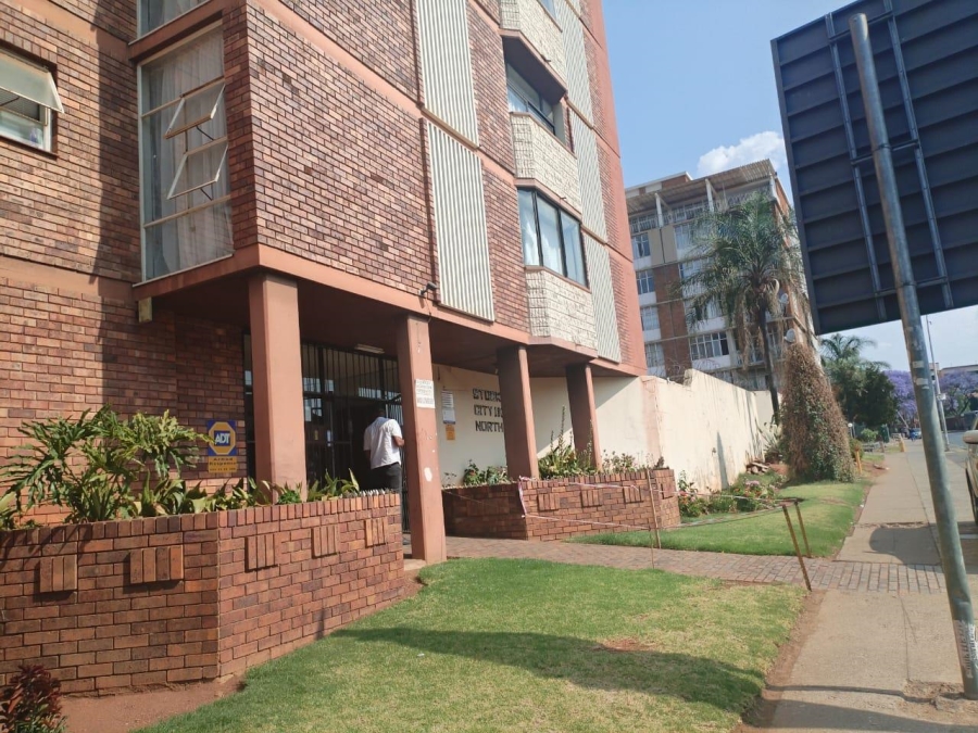 2 Bedroom Property for Sale in Sunnyside Gauteng