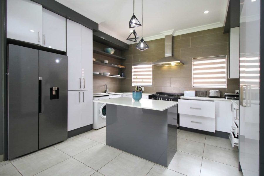 4 Bedroom Property for Sale in Willowbrook Gauteng