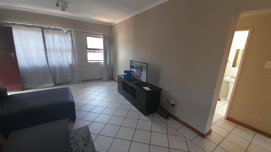 2 Bedroom Property for Sale in Glen Marais Gauteng