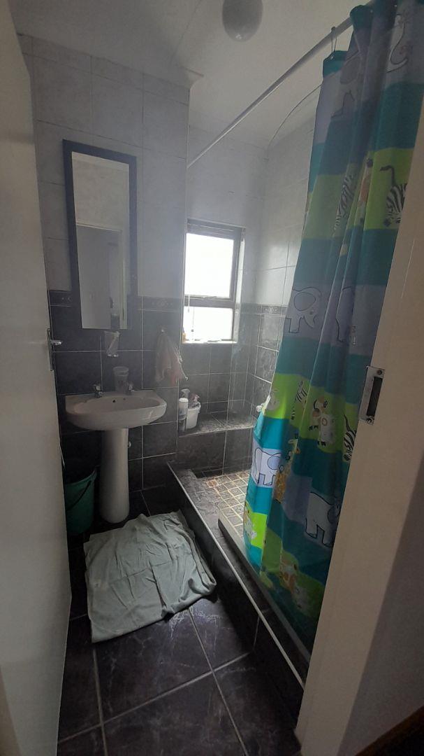 2 Bedroom Property for Sale in Glen Marais Gauteng