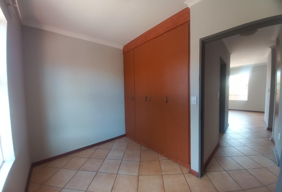 3 Bedroom Property for Sale in Glen Marais Gauteng