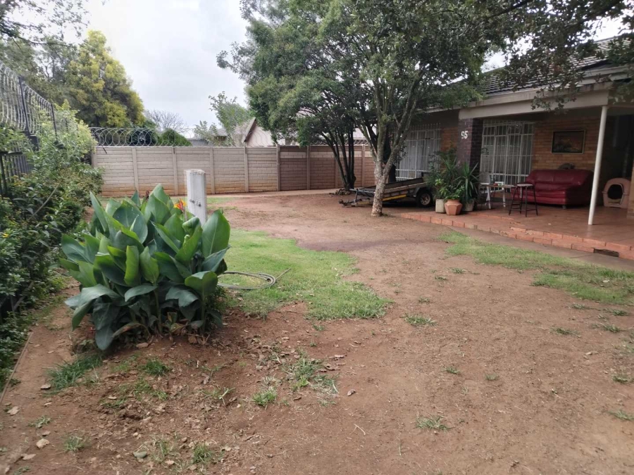 6 Bedroom Property for Sale in Kempton Park Ext 1 Gauteng