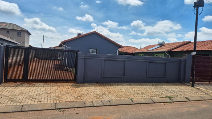 2 Bedroom Property for Sale in Protea Glen Gauteng