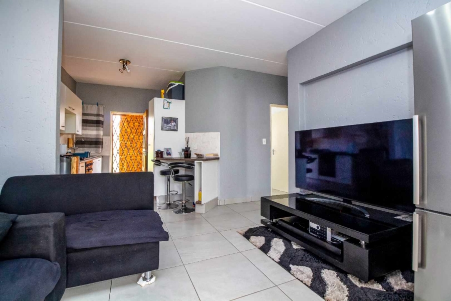 2 Bedroom Property for Sale in Wilgeheuwel Gauteng