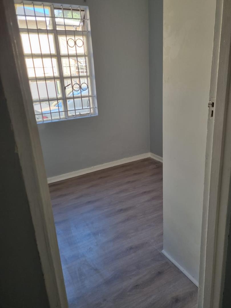 To Let 2 Bedroom Property for Rent in Orange Grove Gauteng