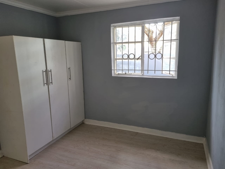 To Let 2 Bedroom Property for Rent in Orange Grove Gauteng