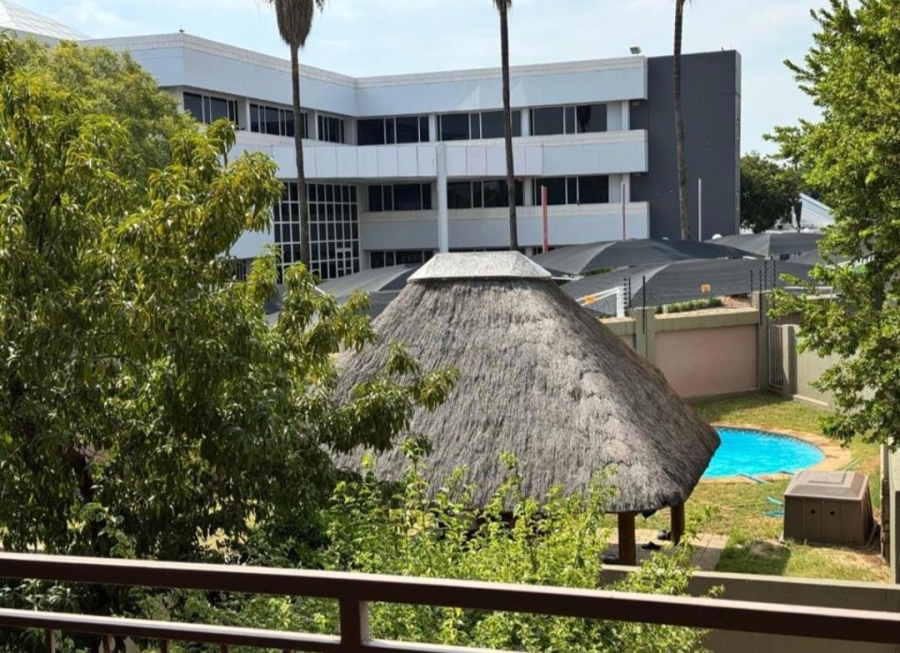 2 Bedroom Property for Sale in Sunninghill Gauteng