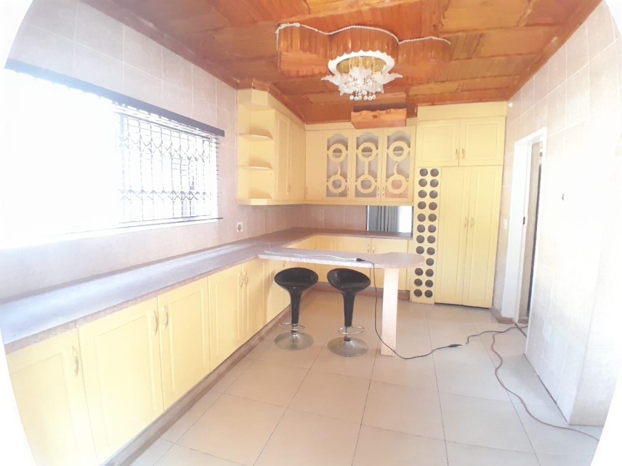 4 Bedroom Property for Sale in Brackenhurst Gauteng