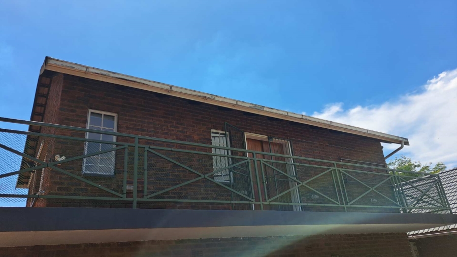 To Let 1 Bedroom Property for Rent in Northcliff Gauteng