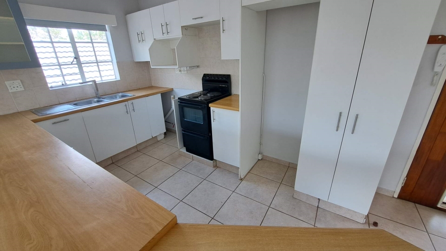 To Let 1 Bedroom Property for Rent in Northcliff Gauteng