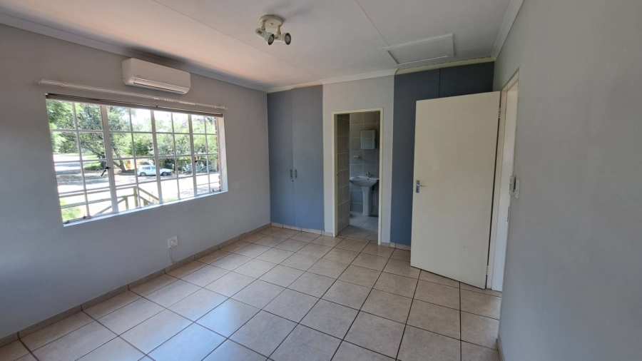 To Let 1 Bedroom Property for Rent in Northcliff Gauteng