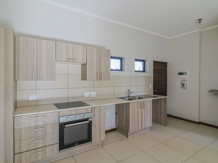 To Let 2 Bedroom Property for Rent in Jackal Creek Golf Estate Gauteng