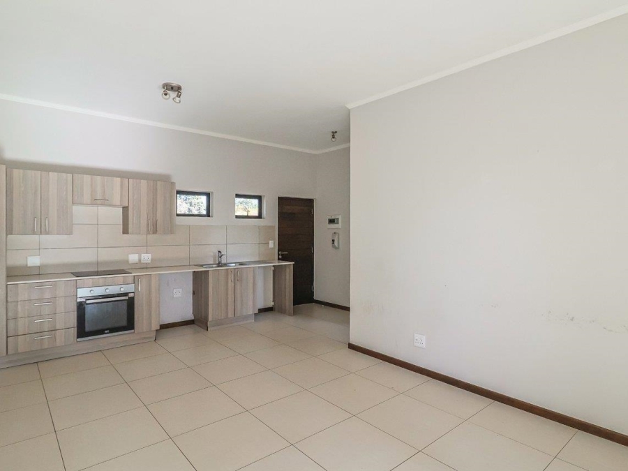 To Let 2 Bedroom Property for Rent in Jackal Creek Golf Estate Gauteng