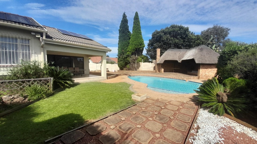 3 Bedroom Property for Sale in Aston Manor Gauteng