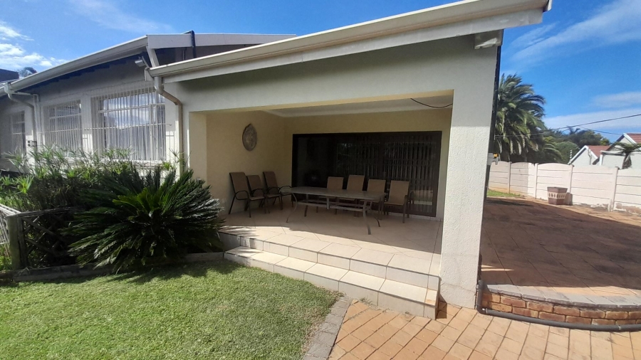 3 Bedroom Property for Sale in Aston Manor Gauteng