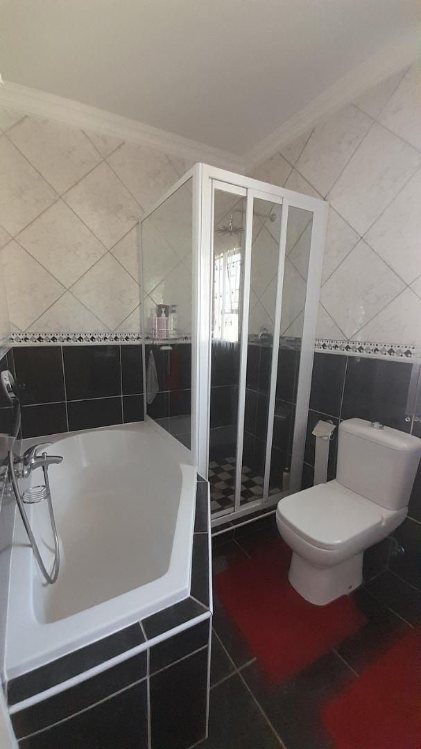 3 Bedroom Property for Sale in Aston Manor Gauteng