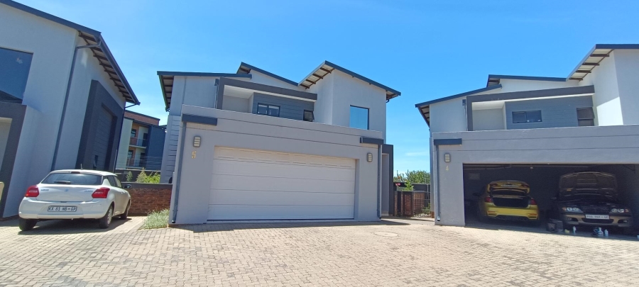 3 Bedroom Property for Sale in Glen Eagle Estate Gauteng