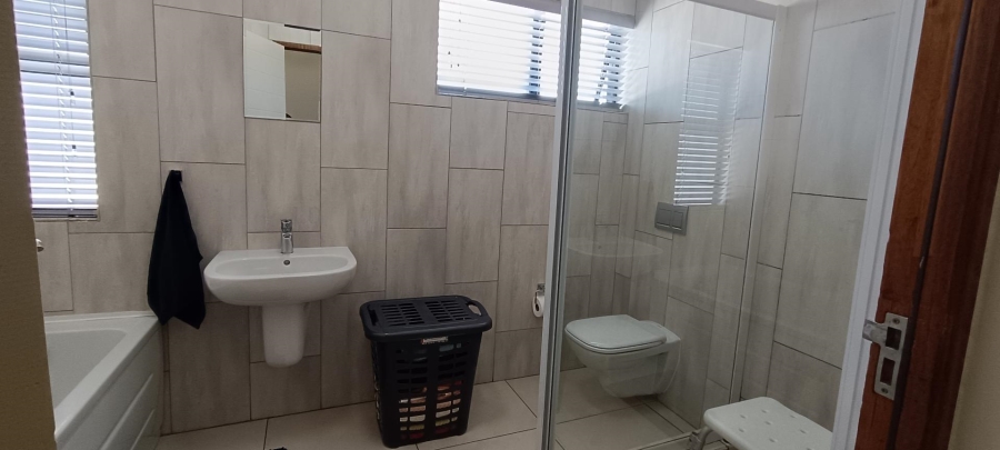 3 Bedroom Property for Sale in Glen Eagle Estate Gauteng