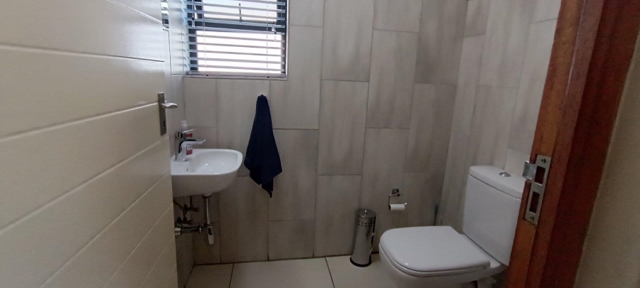 3 Bedroom Property for Sale in Glen Eagle Estate Gauteng