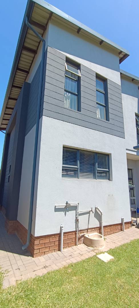 3 Bedroom Property for Sale in Glen Eagle Estate Gauteng