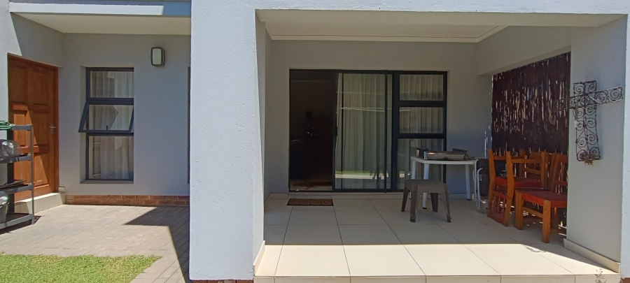 3 Bedroom Property for Sale in Glen Eagle Estate Gauteng