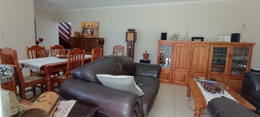 3 Bedroom Property for Sale in Glen Eagle Estate Gauteng