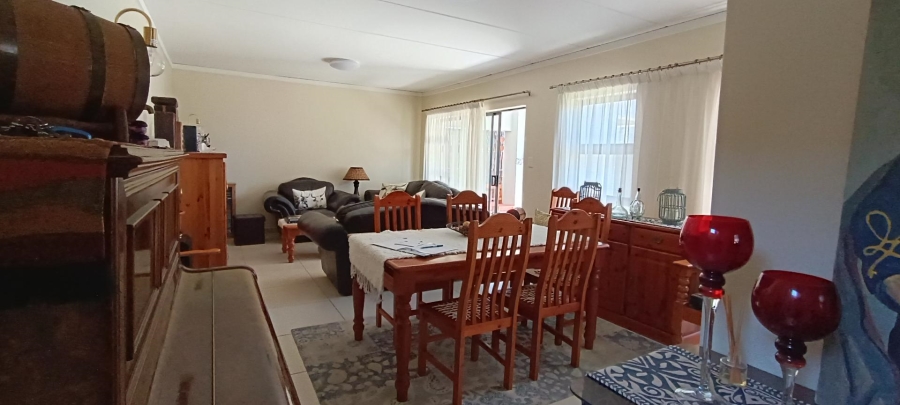 3 Bedroom Property for Sale in Glen Eagle Estate Gauteng