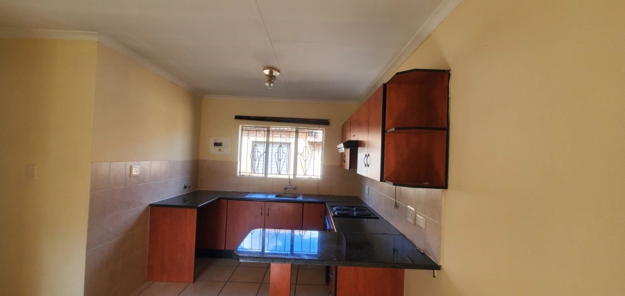 2 Bedroom Property for Sale in Witpoortjie Gauteng