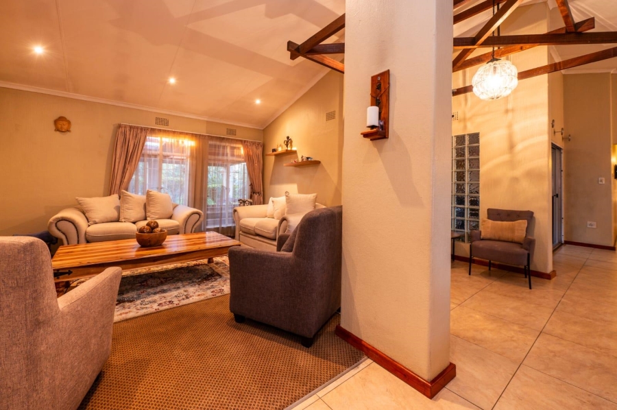 5 Bedroom Property for Sale in Brackendowns Gauteng