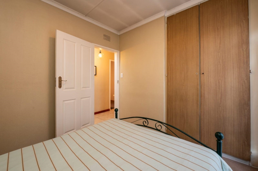 5 Bedroom Property for Sale in Brackendowns Gauteng