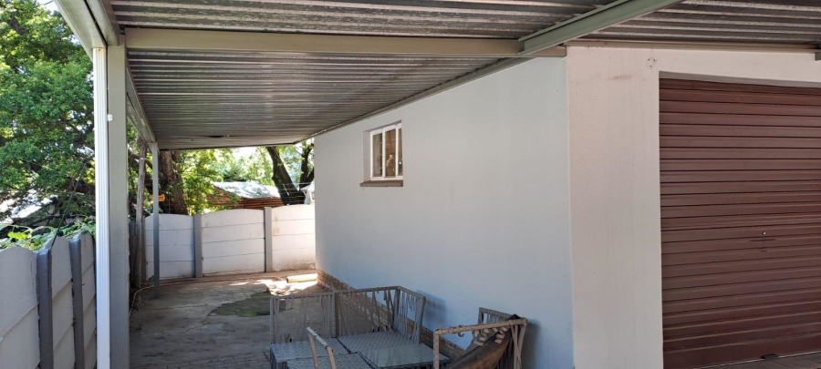 3 Bedroom Property for Sale in Brackendowns Gauteng