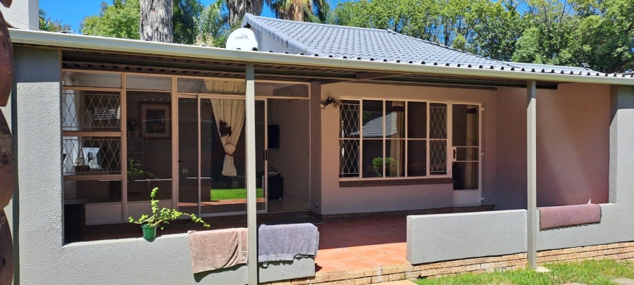 3 Bedroom Property for Sale in Brackendowns Gauteng