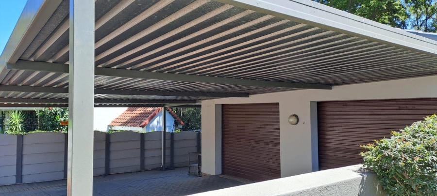 3 Bedroom Property for Sale in Brackendowns Gauteng